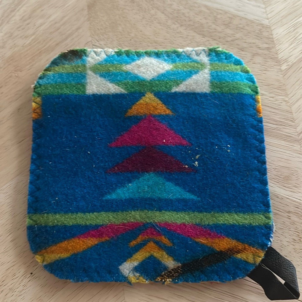 Pendleton pot holder - Picture 2 of 2
